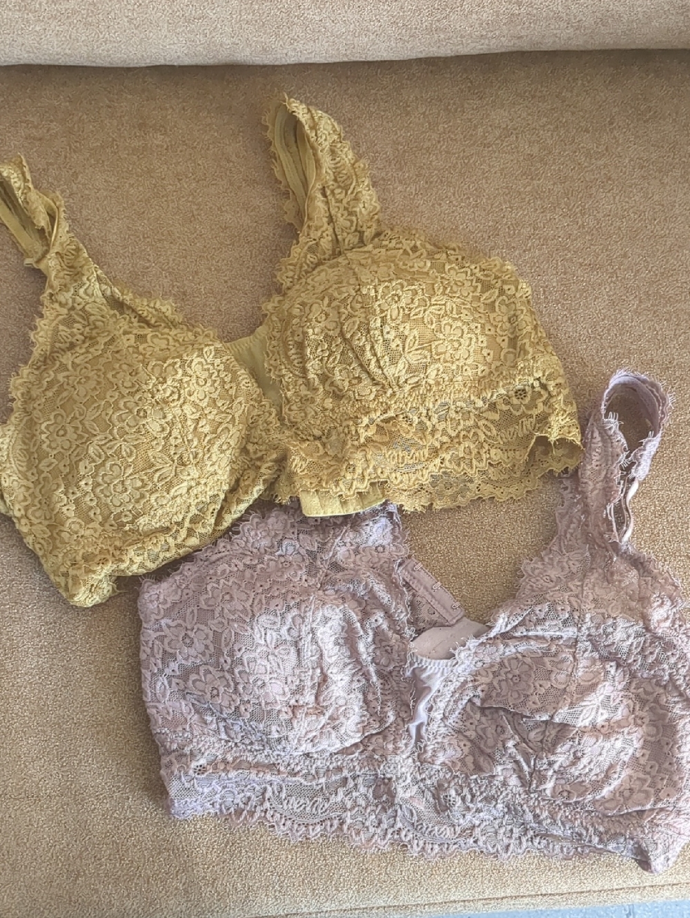 2 Aerie Lace Bralette With Pads, Size L